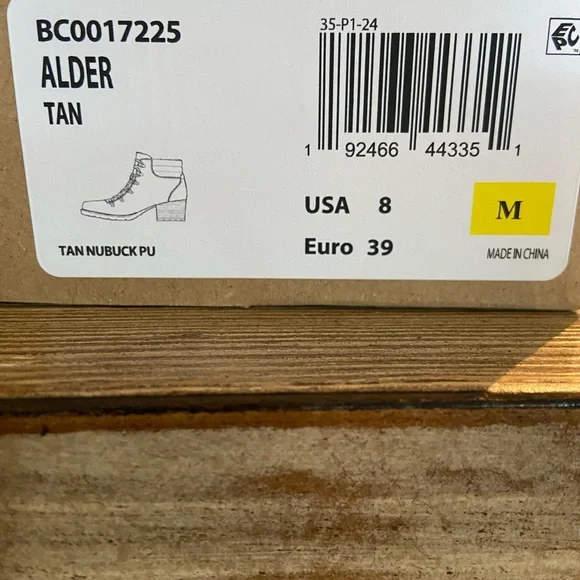 BOC Women’s Alder Round Toe Block Heel Lace-Up Booties  Size 8! Brand new!! - Picture 3 of 8